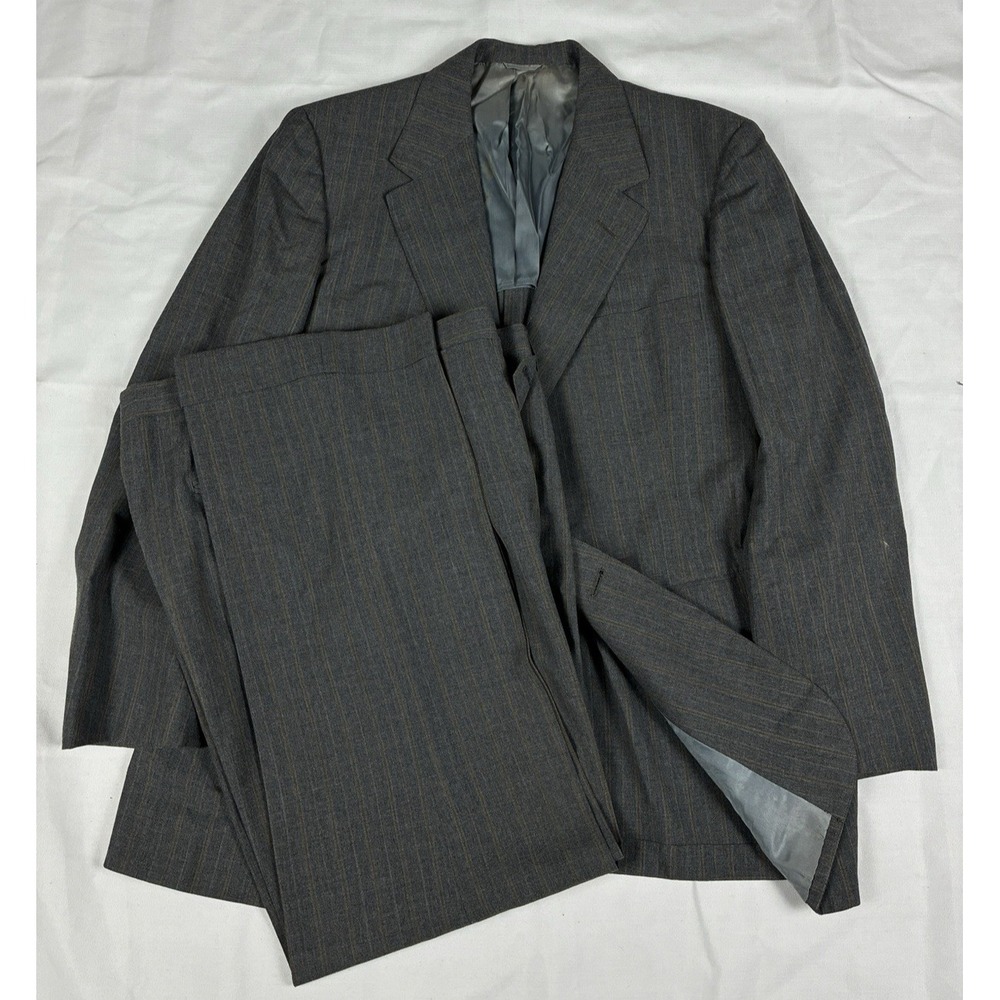 Southwick Gray Shadow Stripe Suit MiUSA Union Tag 42 36 Wide Lapels 70s VTG